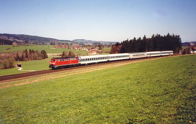 http://www.eisenbahn-im-bild2.de/Bilder/Voll/218_2/18068_218-xxx.jpg
