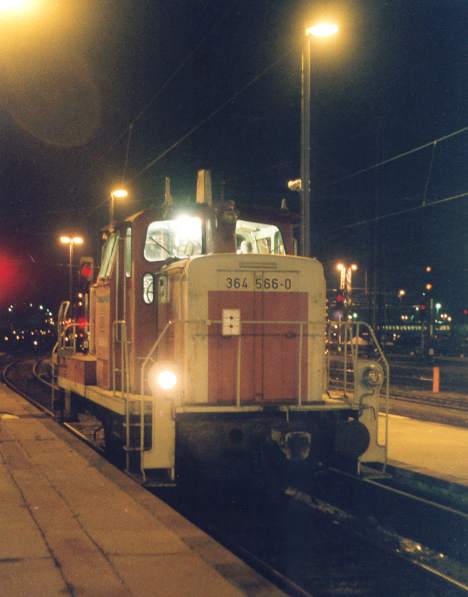  364 566
