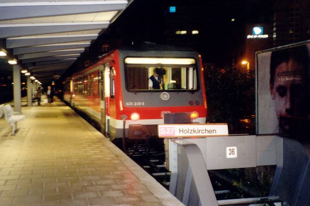 628 245
